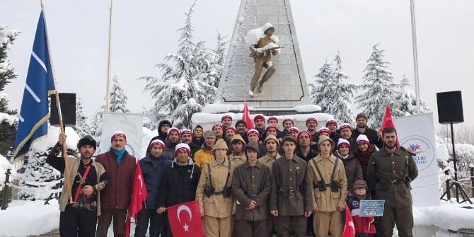 Düzce’de Sarıkamış Şehitleri Soğuk Havada Anıldı
