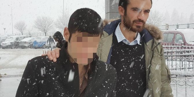 16 Yaşındaki Çocuk Tabancayla Adam Vurup Polise Teslim Oldu