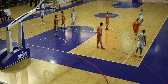 Haliliye Basketbol Ekibi, Silifke’yi Farklı Geçti