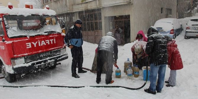 Yığılca Belediyesi Kar Kış Dinlemiyor
