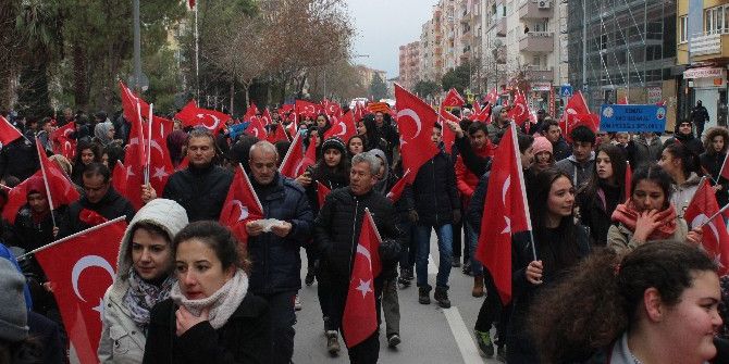 Denizlili Vatandaşlar Sarıkamış Şehitleri Anısına Yürüdü