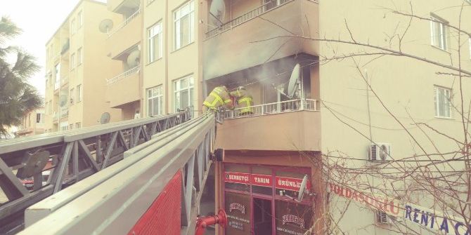 Ayvalık’ta Balkonda Yangın Çıktı