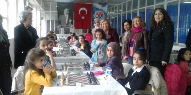Satranç Malatya Kadınlar İl Birinciliği Yarışması Tamamlandı