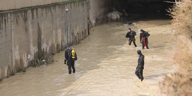 Mersin’de Kayıp 2 Kişinin Aranmasına Devam Edildi