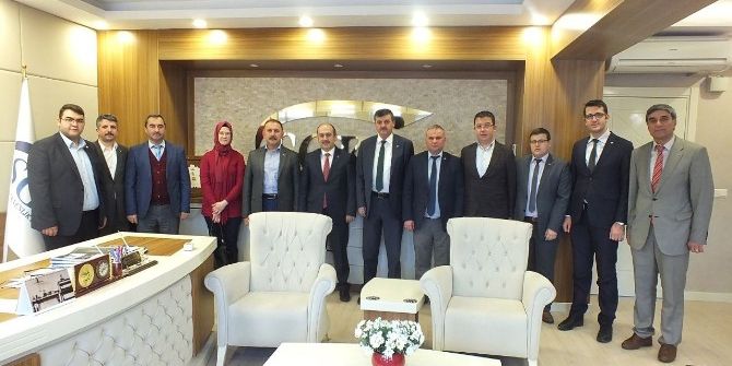 Memur-sen İl Temsilcisi Öz, Sgk İl Müdürlüğünü Ziyaret Etti