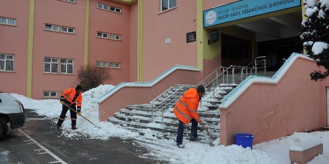 Bozüyük’te Okullar Pazartesi Gününe Hazır