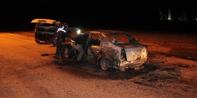 Adana’da Taksiciyi Dövüp, Daha Sonra Aracını Yaktılar