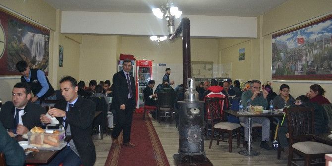Atatürk Yetiştirme Yurdu Çocuklarına Cağ Kebap İkramı