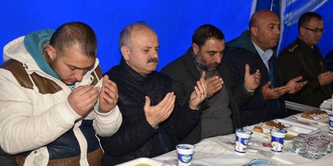 İstanbul Reina Saldırısında Şehit Olan Polis Memuru Burak Yıldız İçin Mevlit Okundu