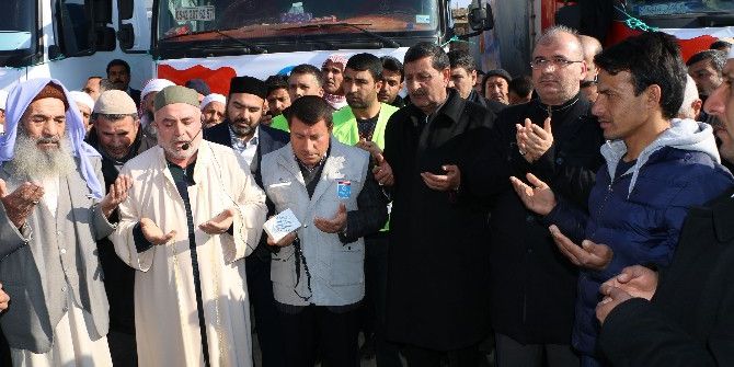 Harran’dan Halep’e İnsani Yardım Taşıyan 3 Tır Daha Yola Çıktı