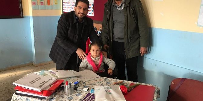 Engelli Öğrenciye Tekerlekli Sandalye