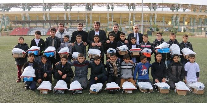 Ayhan’ın Spora Desteği İlçe Sınırlarını Aştı