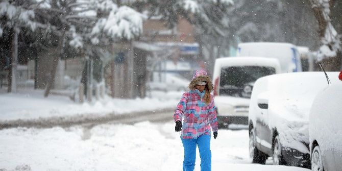 İstanbul’da Kar Esareti Devam Ediyor