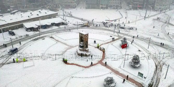 Taksim Meydanı’nda Seyrine Doyumsuz Manzara