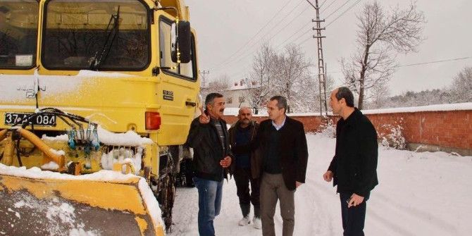 Kaymakam Pişkin Kapanan Köy Yollarını İnceledi