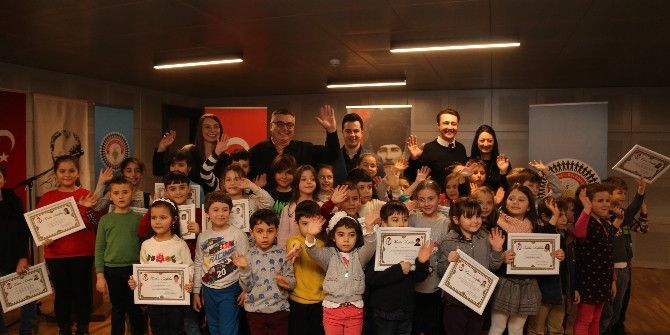 Sanat Atölyeleri İlk Mezunlarını Verdi