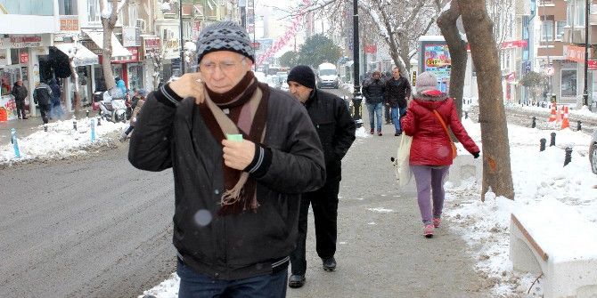 Soğuk Havaya Bir Tek Onlar Sevindi