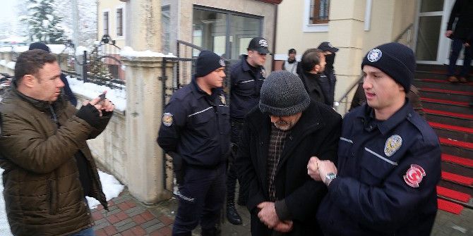 Belediye Başkanı Tehdit Ettikleri İleri Sürülen 3 Kişi Adliyeye Sevk Edildi