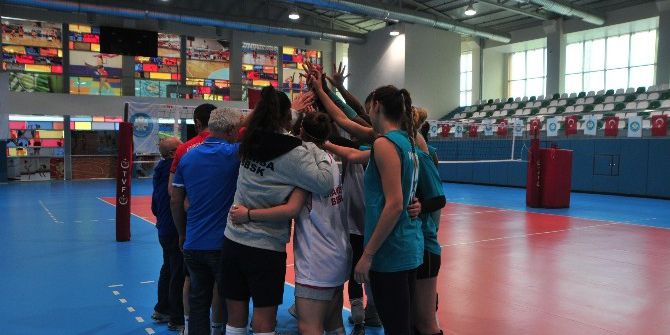 Sultanlar, Hazırlıklarını Sürdürüyor