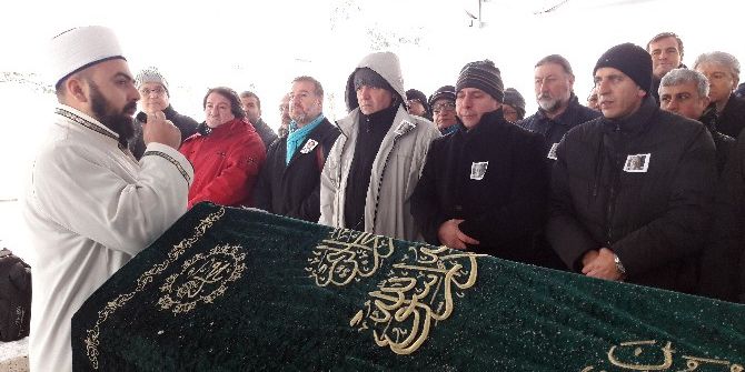 Gazeteci Yazar Refik Erduran Son Yolculuğuna Uğurlandı