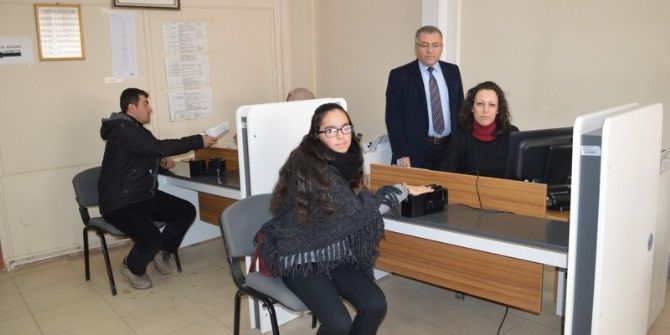 Yeni Kimlik Başvuruları Sürüyor