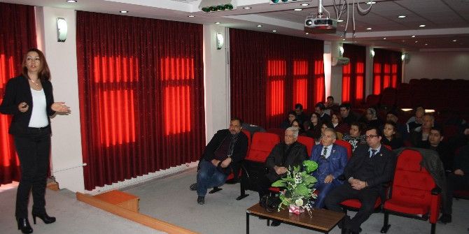 Burdur’daki Gazetecilere Meslek İçi Eğitim