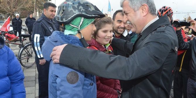 Sarıkamış Şehitleri İçin Bisiklet Turu