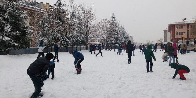 Tunceli’de 3 İlçede Eğitime Kar Tatili