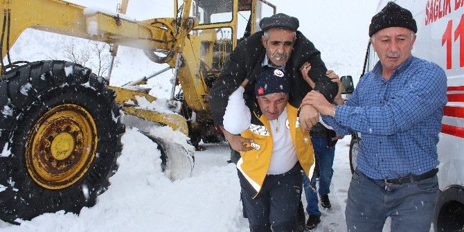 İl Özel İdaresi Ekipleri Hastayı Kurtarmak İçin Seferber Oldu
