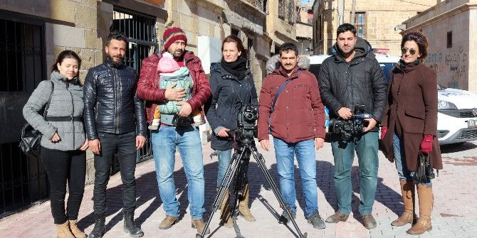 Gazeteciler Kendi Filmini Çekti