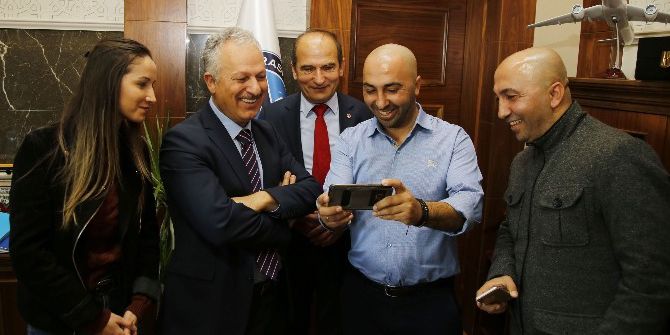 Döşemealtı Kadın Futbol Takımı Yöneticileri Rektör Yüksek’i Ziyaret Etti