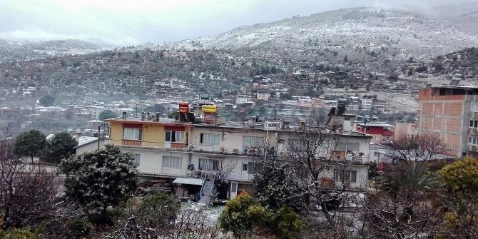 Bozdoğan’da Kar 20 Köyle Ulaşımı Kopardı