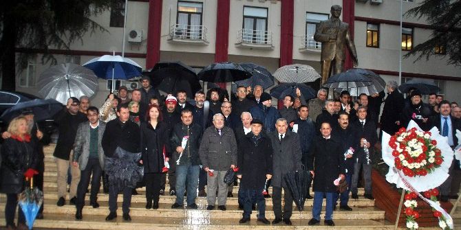 Aydınlı Gazeteciler 10 Ocak’ı Yağmur Altında Kutladı