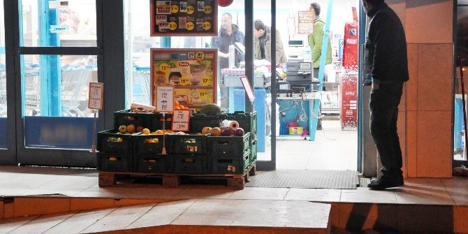 Markette Bıçaklı Soygun