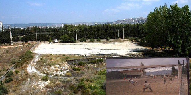 Kepez Belediyesi Dokuma Futbol Sahasını Yeniliyor