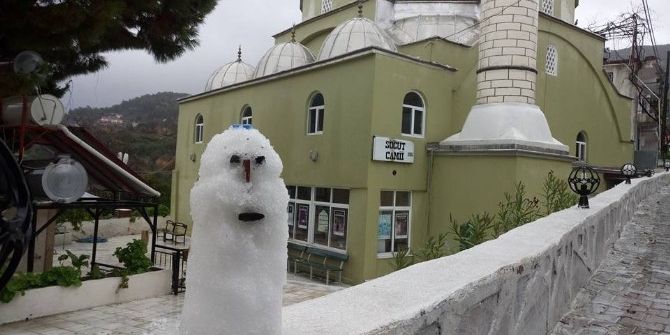 Marmaris’te Dolu Yağışı Etkili Oldu