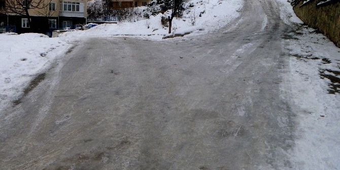 Bileciklilerin Buz Tutan Kaldırımlarla İmtihanı