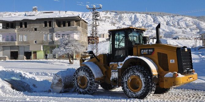 Sincik-malatya Karayolunda 4 Gündür Ulaşım Sağlanamıyor