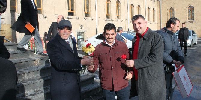 Gençlik Liderleri Gazetecileri Unutmadı