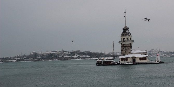 Beyaz Örtü İstanbul’a Yakıştı