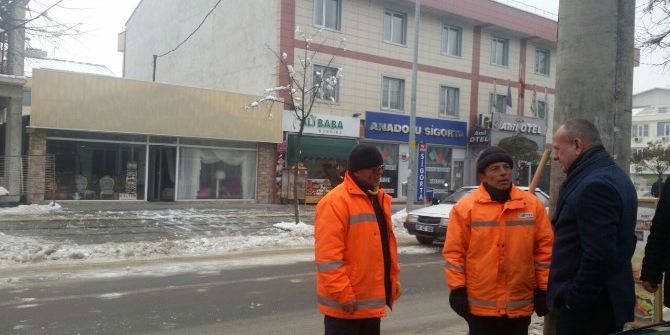 Başkan Keleş İşçilere Moral Verdi