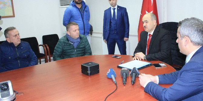 Eşinin Adını Okulda Yaşatacak