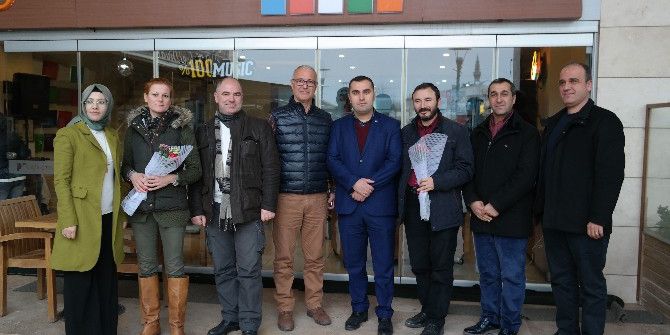 Ak Parti Gazetecileri Unutmadı
