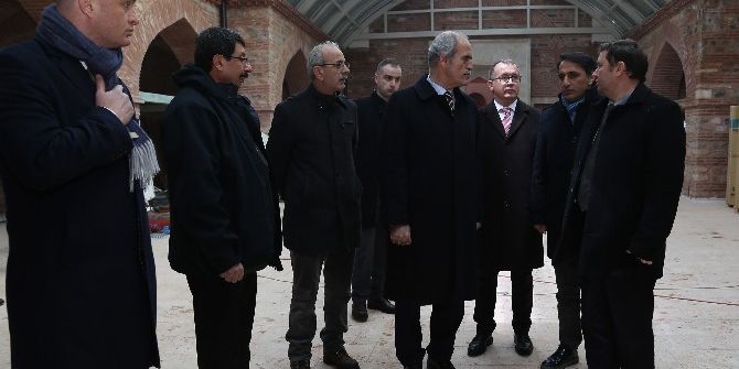 Hançerli Fatma Sultan Medresesi Gün Sayıyor