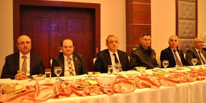 Bakan Eroğlu’ndan Afyonkarahisar’daki Gazetecilere Telefon Sürprizi