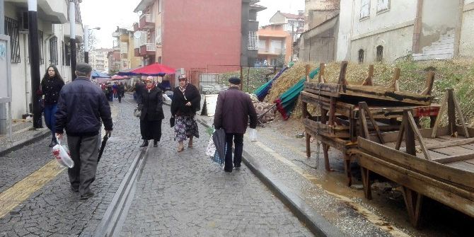 Aydın’da Kar Ve Soğuk Hava Pazarı Vurdu