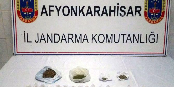 Jandarma Eroin Ve Esrar Ele Geçirdi