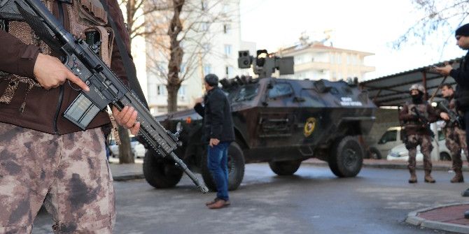 Kaçan Teröristler Didik Didik Arandı