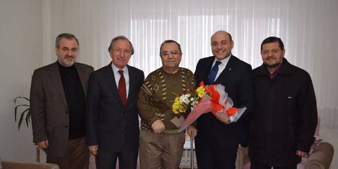 Başkan Ali Çetinbaş, Gazeteci Mehmet Hatipoğlu’nu Ziyaret Etti