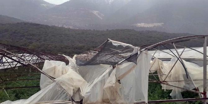 Demre’de Hortum Seraları Vurdu